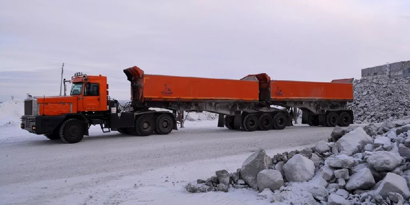 грузовик Тонар в Якутии